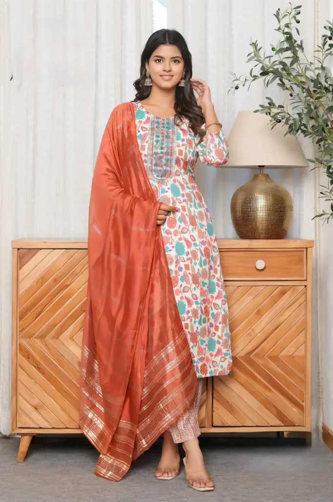 Elegant Floral Print Rayon Kurti Pant Dupatta Set for Women